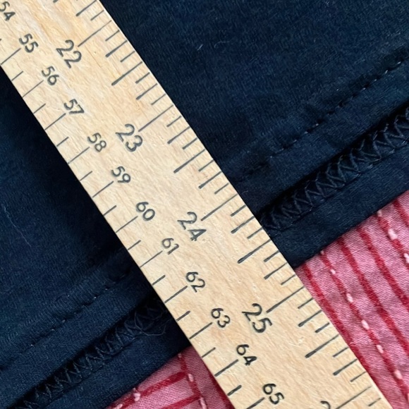 Calgary Flames Women’s Adidas Black Cotton T-Shirt - Picture 6 of 10